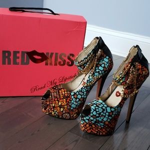 Snake Yellow peep toe pumps